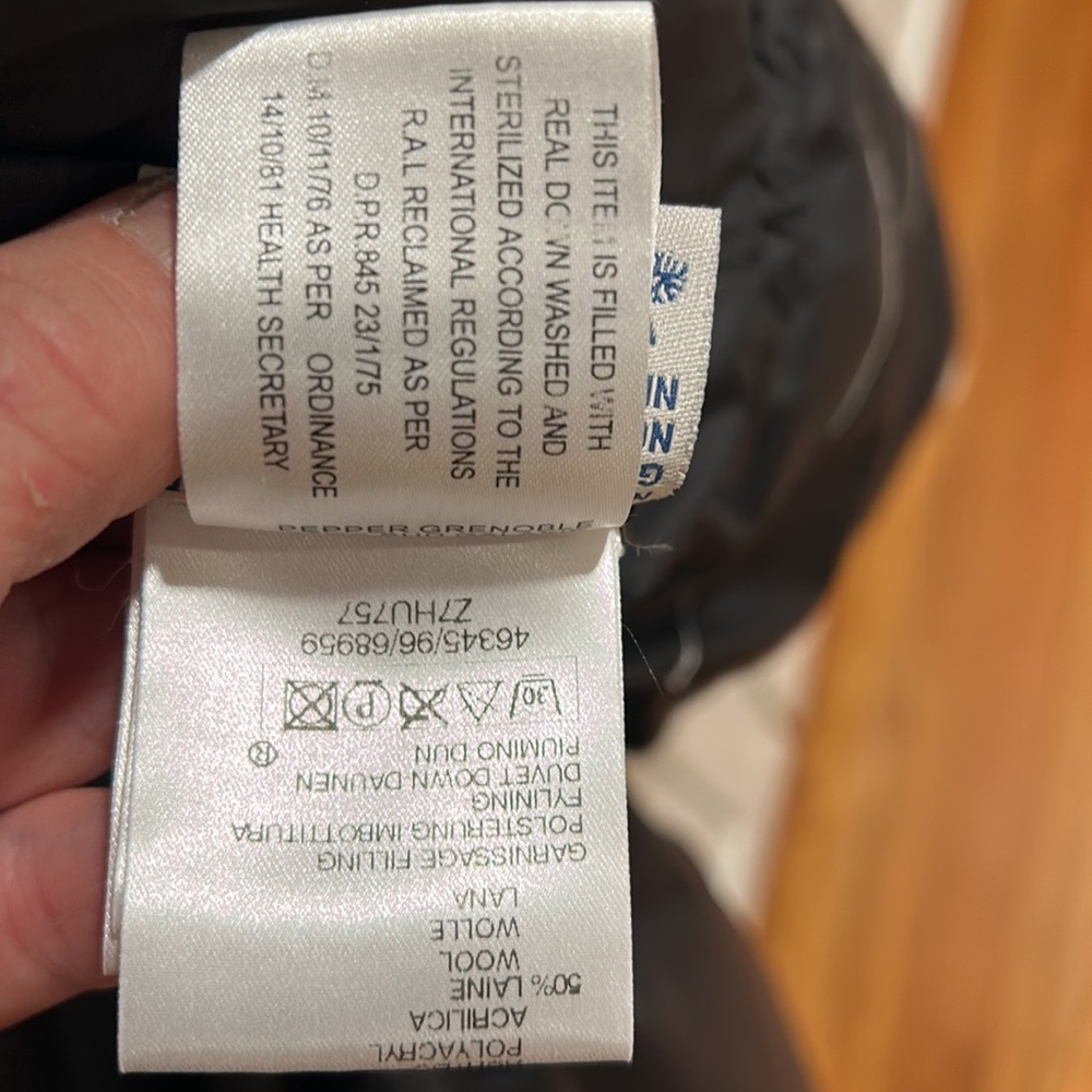 Moncler woman's jacket size 2 - Picture 14 of 16